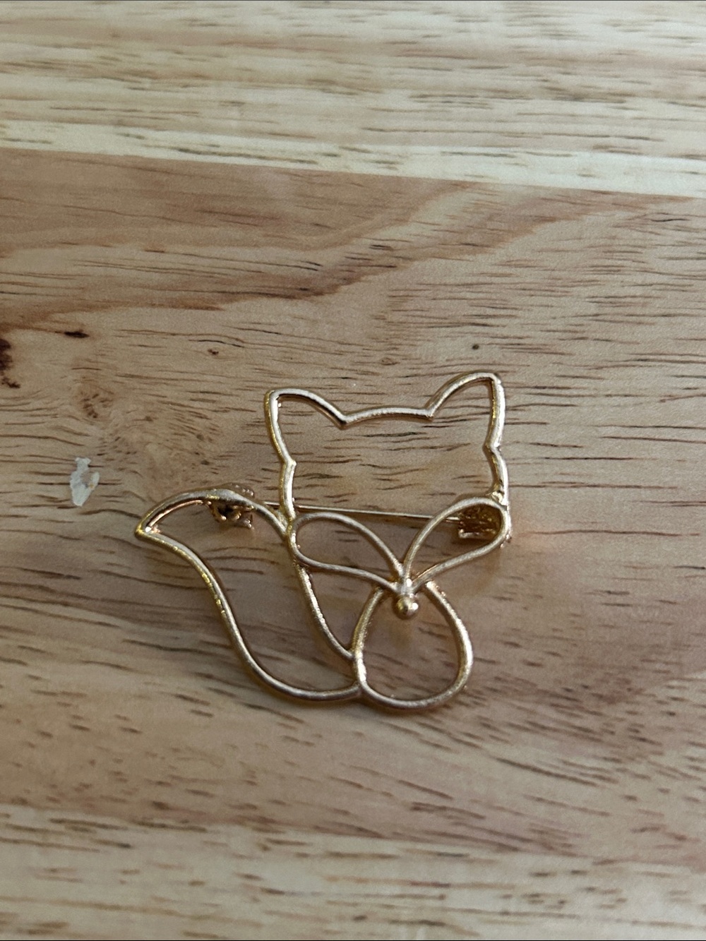 Gold Wire Fox Brooch Pin